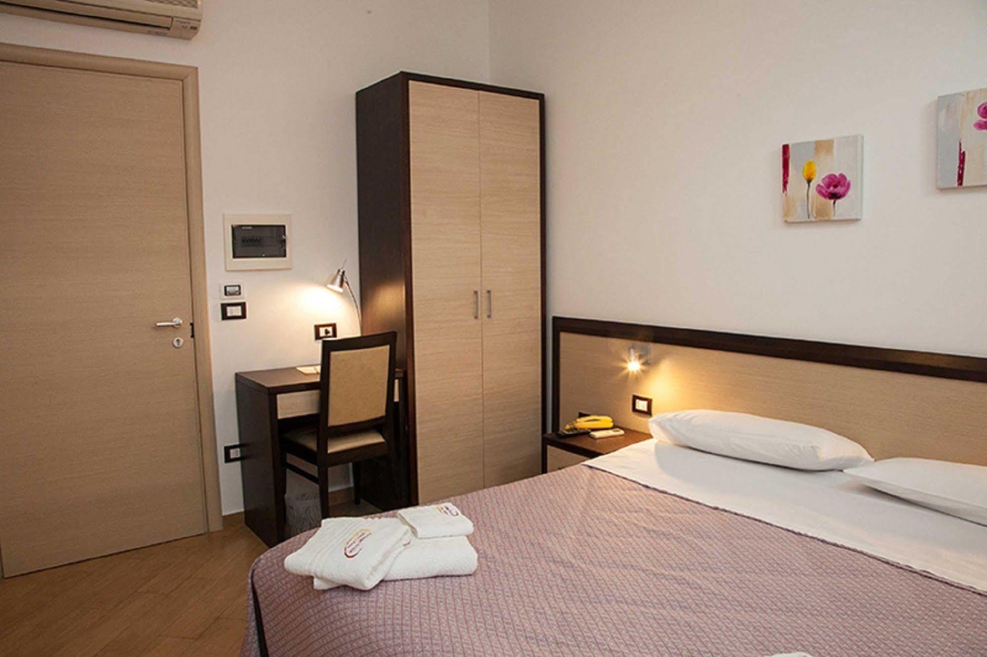 Perseo 3* Portopalo Di Capo Passero